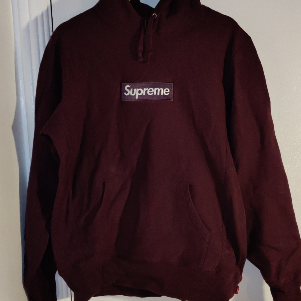 Supreme Logo Hoodie